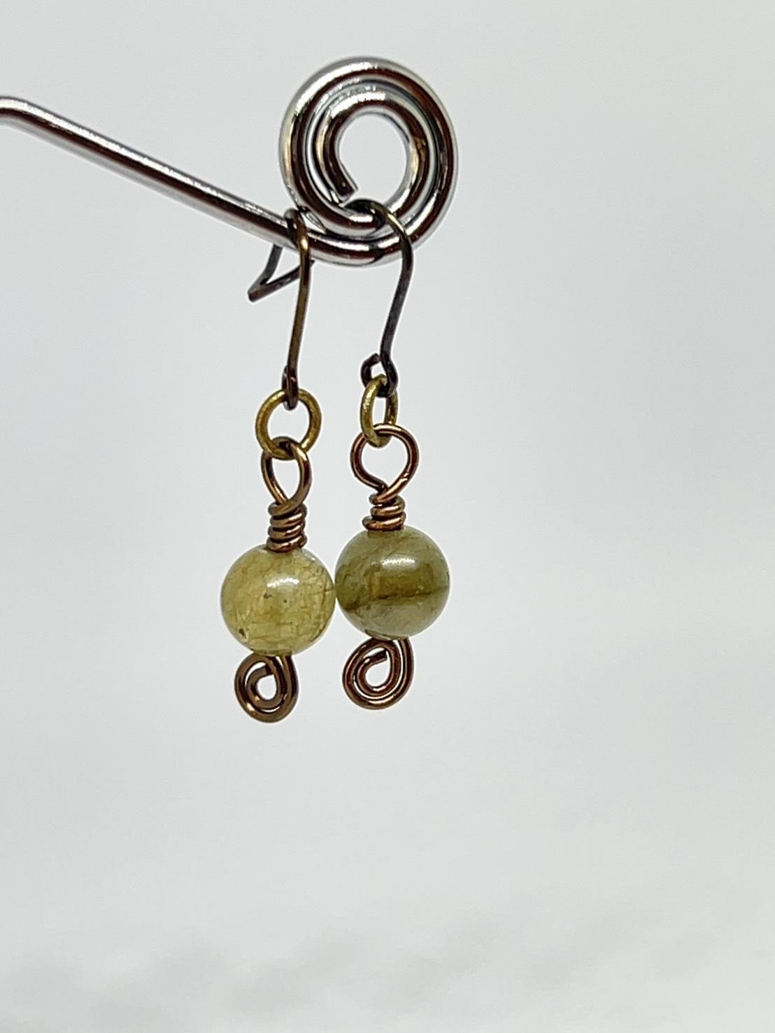 ラブラドライトのピアス　EA-2